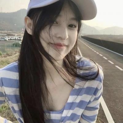 女隐士海报