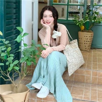 尚岷与丁尼奥海报