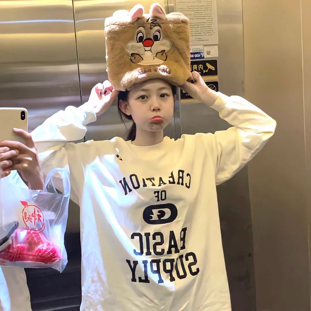 狼少女与黑王子海报
